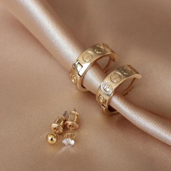 Altın Renk Metal Marka Model Taşlı Küpe Seti