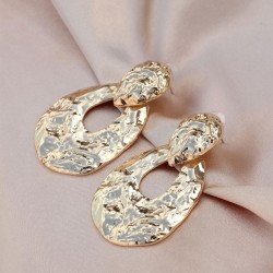 Çelik Gold Renk Metal Kadın Küpe