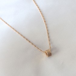 Gold Renk Zirkon Taşlı Halka Figür Kadın Kolye