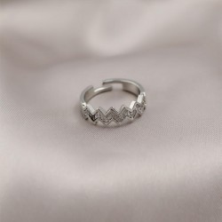 Gümüş Renk Metal Zikzak Model Taşlı Kadın Yüzük