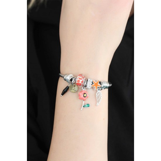 Silver Renk Charm Model Çiçek Aksesuarlı Kararmaz Çelik Kadın Bileklik Silver Renk Charm Model Çiçek Aksesuarlı Kararmaz Çelik Kadın Bileklik