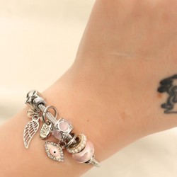 Minimal Kanat ve Pembe Göz Figürlü Taşlı Charm Bilezik