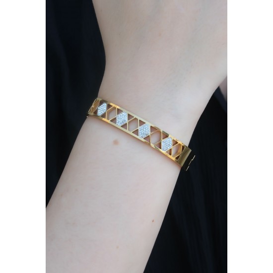 316L Çelik Gold Renk Motif Model Zirkon Taşlı Kadın Kelepçe 316L Çelik Gold Renk Motif Model Zirkon Taşlı Kadın Kelepçe