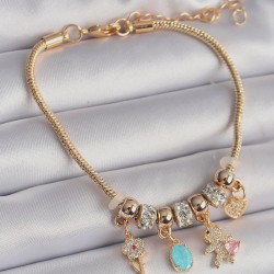 316L Çelik Gold Renk Zincir Sallantı Zirkon Taşlı Ayıcık Model Charm Kadın Bileklik