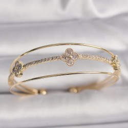 Pirinç Gold Renk Zirkon Taşlı Yonca Model Kadın Bileklik