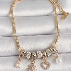 316L Çelik Gold Renk Zincir Sallantı Zirkon Taşlı Kuzey Yıldız Figür Kalp Detay Kadın Bileklik