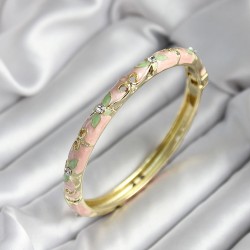 Mineli Pirinç Pembe Çiçek Desenli Zirkon Taşlı Gold Renk Kadın Kelepçe