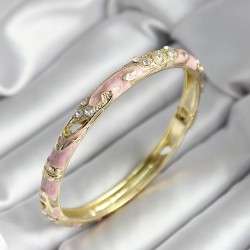 Mineli Pirinç Pembe Çiçek Desenli Gold Renk Kadın Kelepçe