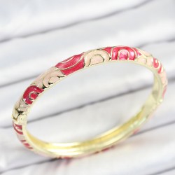 Mineli Pirinç Kırmızı Pembe Sarmal Desenli Gold Renk Kadın Kelepçe