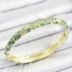 Mineli Pirinç Zirkon Taşlı Yeşil Çiçek Desenli Gold Renk Kadın Kelepçe