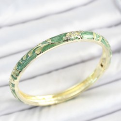 Mineli Pirinç Zirkon Taşlı Yeşil Çiçek Desenli Gold Renk Kadın Kelepçe
