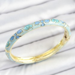 Mineli Pirinç Mavi Çiçek Desenli Gold Renk Kadın Kelepçe