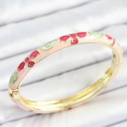 Mineli Pirinç Beyaz Pembe Yeşil Çiçek Desenli Gold Renk Kadın Kelepçe
