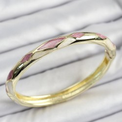 Mineli Pirinç Pembe Beyaz Geometrik Motifli Kadın Kelepçe