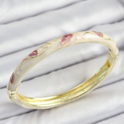 Mineli Pirinç Gold Renk Krem Çiçek Motifli Kadın Kelepçe