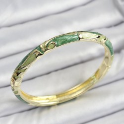 Mineli Pirinç Gold Renk Yeşil Çiçek Motifli Kadın Kelepçe