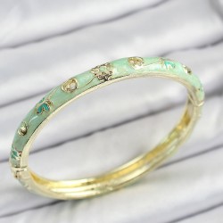 Mineli Pirinç Gold Renk Açık Yeşil Motif Desenli Kadın Kelepçe