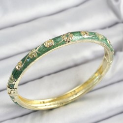 Mineli Pirinç Yaldızlı Yeşil Motif Desenli Kadın Kelepçe