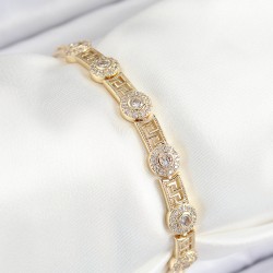Pirinç Greg Model Zirkon Taşlı Gold Renk VİP Seri Kadın Bileklik