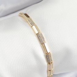 Pirinç Dikdörtgen Model Zirkon Taşlı Gold Renk VİP Seri Kadın Bileklik
