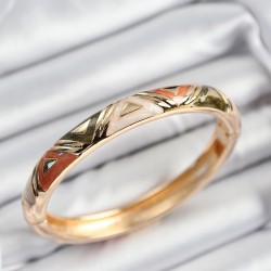 Mineli Pirinç Karışık Üçgen Motifli Gold Renk Kadın Kelepçe