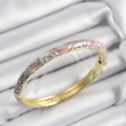 Mineli Pirinç Gri Ve Pembe Sarmal Motifli Gold Renk Kadın Kelepçe