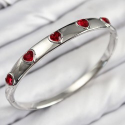 Pirinç Zirkon Taşlı Kırmızı Kalp Model Gümüş Renk Kadın Kelepçe