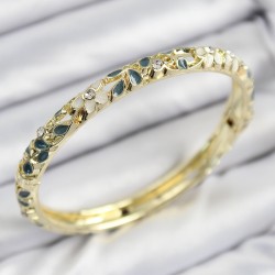 Mineli Pirinç Zirkon Taşlı Yeşil Krem Çiçek Motifli Gold Kadın Kelepçe