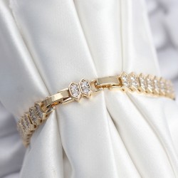 Pirinç VIP Seri Gold Renk Zirkon Taşlı Kadın Bileklik
