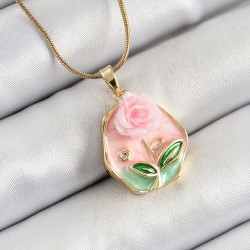 316L Çelik Zincir Zirkon Taşlı Pembe Sanatsal Portre Gül Figürlü Beşgen Model Gold Renk Kadın Kolye