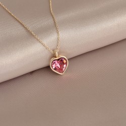 Pembe Kristal Zirkon Taşlı Kalp Kadın Kolye