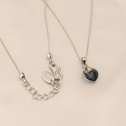 Gümüş Renk Metal Siyah Minimal Kalp Detay Kadın Kolye
