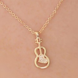 Gold Renk Gitar Figür Kalp Detay Zirkon Taşlı Kadın Kolye