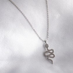 Gümüş Renk Yılan Model Zirkon Taşlı Kadın Kolye