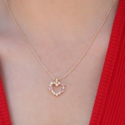 Gold Renk Kalp Figür Zirkon Taş Detay Kadın Kolye