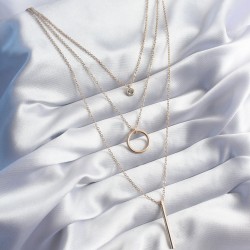 Gold Renk 3'lü Zincir Model Zirkon Taşlı Kadın Kolye
