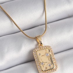 316L Çelik Gold Renk Zirkon Taşlı Yıldız İşleme Madalyon Kadın Kolye