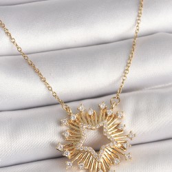 316L Çelik Gold Renk Zirkon Taşlı Yıldız Model Kadın Kolye