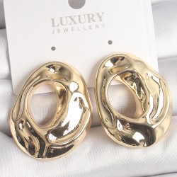 Pirinç Gold Renk Kemik Halka Model Kadın Küpe