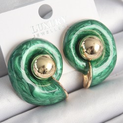 Pirinç Gold Renk Yeşil Mineli Salyangoz Model Kadın Küpe