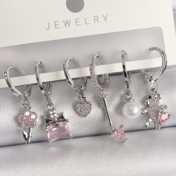 Pirinç Gümüş Renk Sallantı Pembe Zirkon Taşlı Çoklu Figür Kadın Küpe Seti