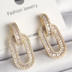 Pirinç Gold Renk Zirkon Taşlı Halka Model VIP Seri Kadın Küpe
