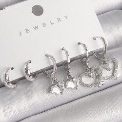 Pirinç Gümüş Renk Sallantı Zirkon Taşlı Kalp Model Halka Detay Kadın Küpe Seti