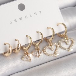 Pirinç Gold Renk Sallantı Zirkon Taşlı Kalp Model Halka Detay Kadın Küpe Seti