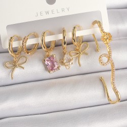 Pirinç Gold Renk Sallantı Kurdele Model Pembe Kare Zirkon Taşlı Kadın Küpe Seti