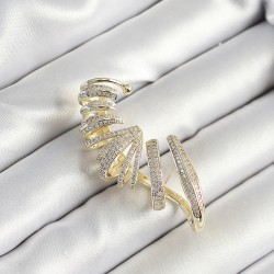 Pirinç Zirkon Taş Kaplamalı Sarmal Figürlü Gold Renk Kadın Sağ Kıkırdak Küpe