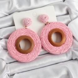 Pembe Halka Figürlü Hasır Örgü Model Gold Renk Kadın Küpe