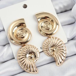 Pirinç Sarmal Sallantılı Deniz Kabuğu Vintage Model Gold Renk Küpe