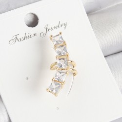 Pirinç Zirkon Taşlı Model Gold Renk Sağ Kıkırdak Küpe
