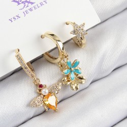 Pirinç Zirkon Taşlı 3'lü Arı Ve Çiçek Model Gold Renk Kadın Küpe